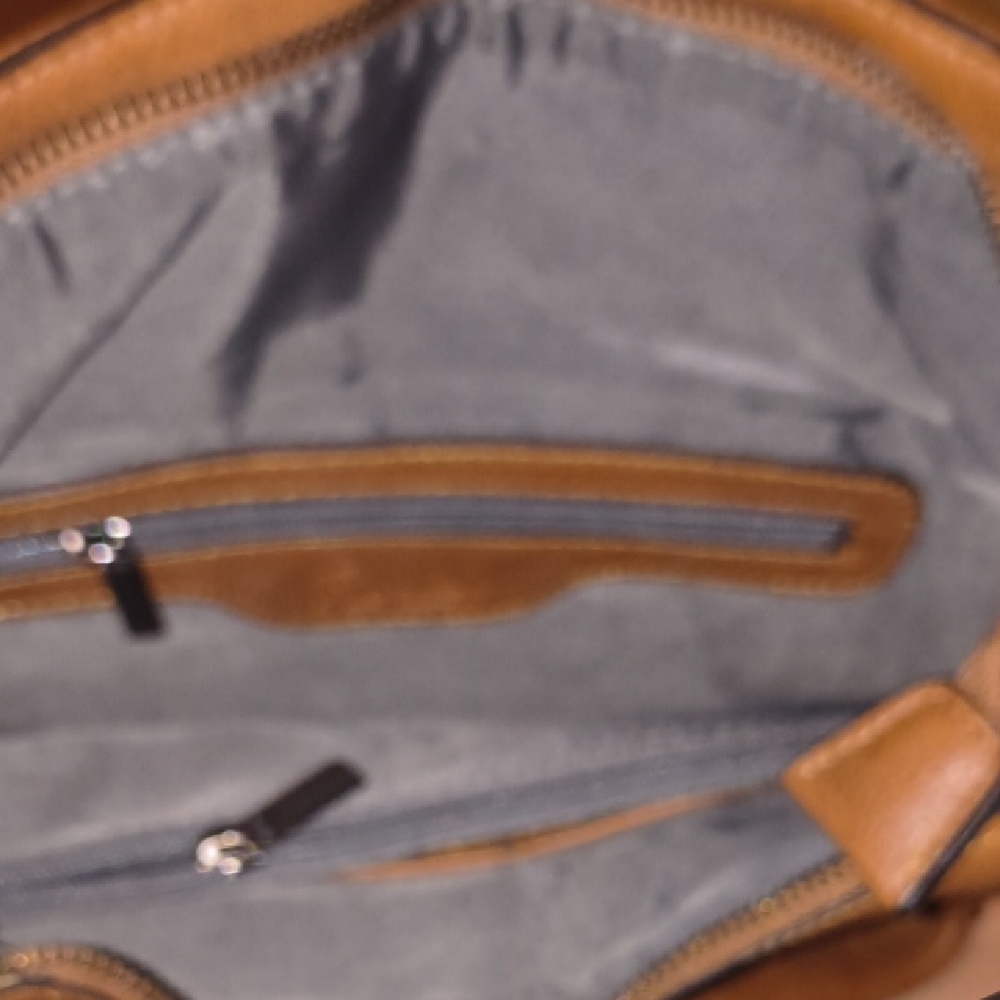 Chic Tan Leather Hobo Bag - Picture 2 of 9